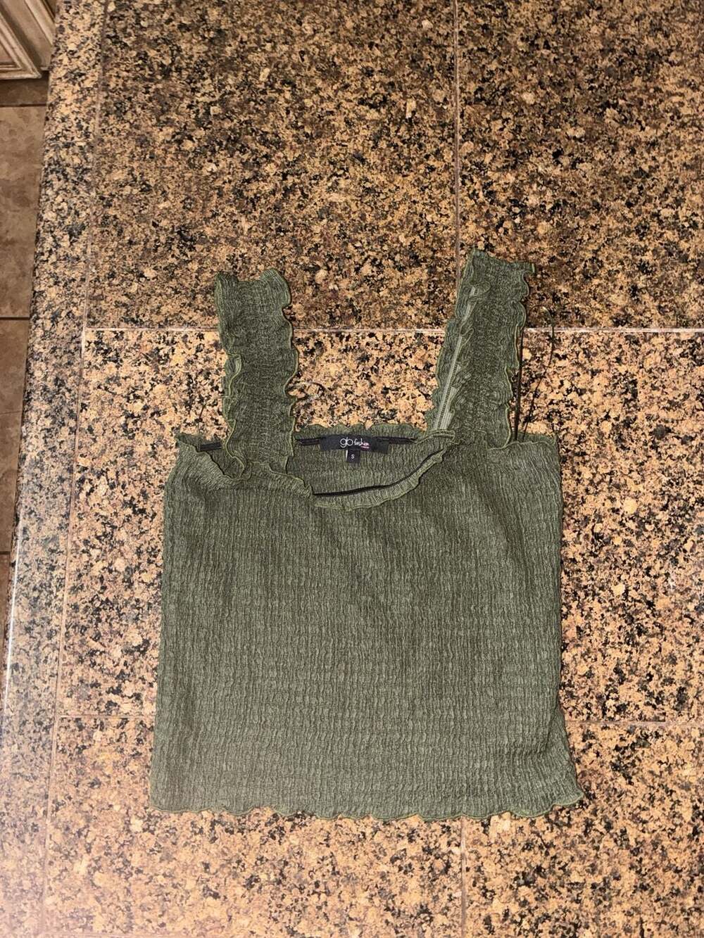 GB Fashion Green Smocked Ruffle Strap Square Neck Crop Tank Top